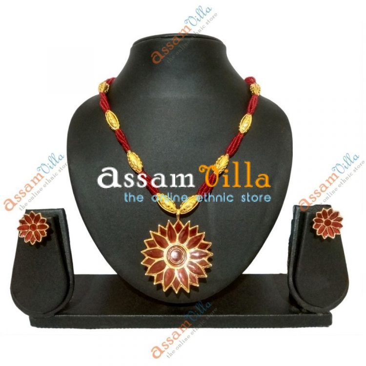 Assamese Traditional Thuriya Design Pendant Set with Thuriya Earings